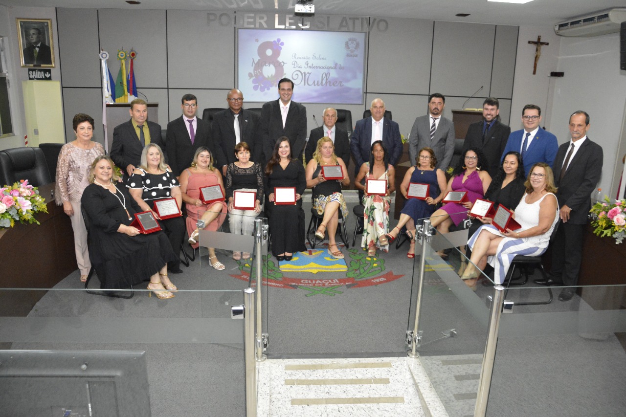 SESSÃO SOLENE MARCA A COMEMORAÇÃO DO DIA INTERNACIONAL DA MULHER.